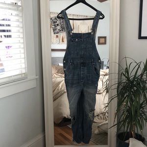 Free People | baggy distressed overalls